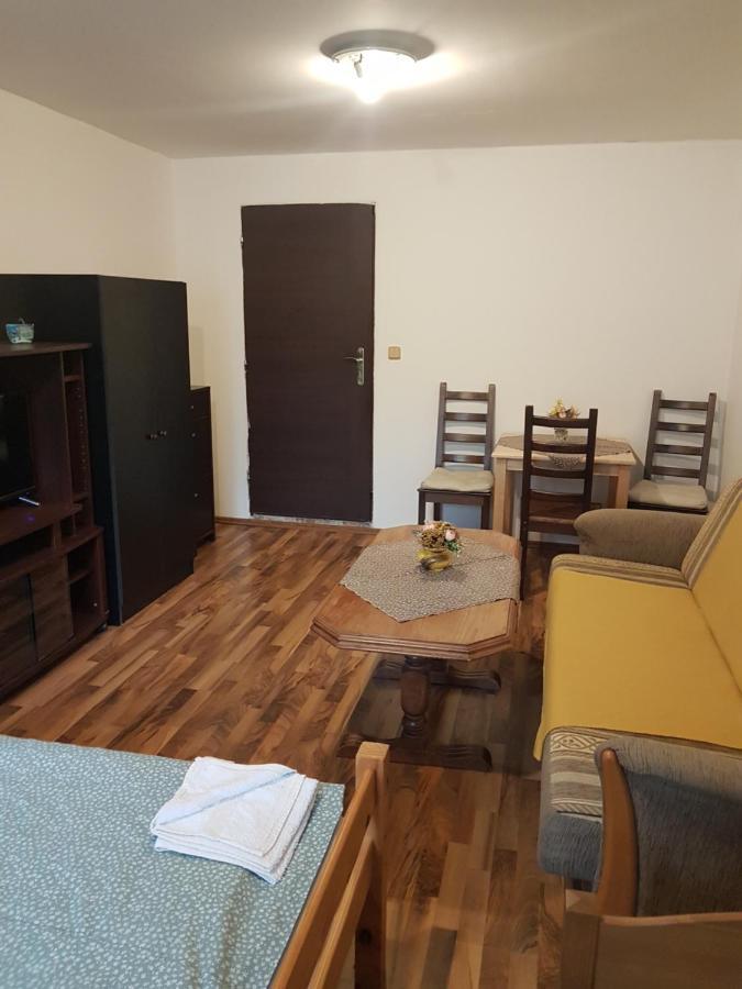 Апартаменты Turisticky Apartman ,Pro 3-4Os Френштат-под-Радгоштем Экстерьер фото