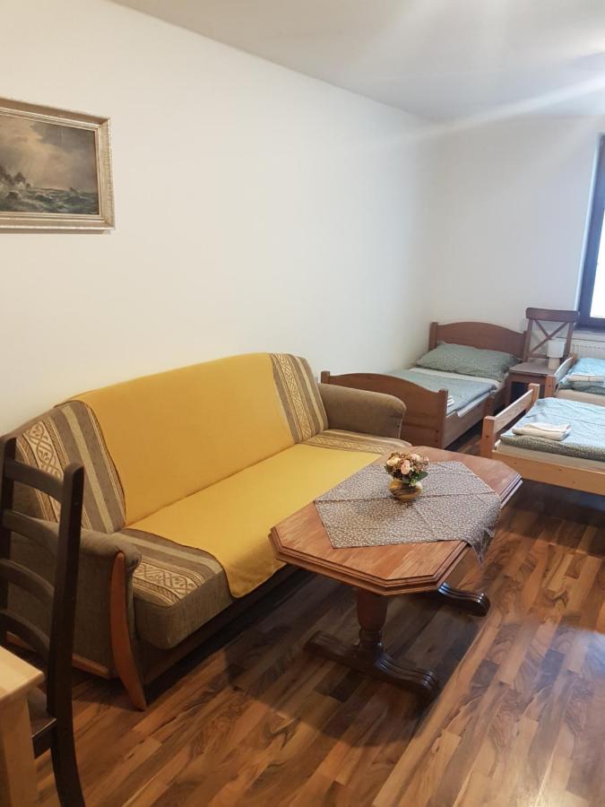 Апартаменты Turisticky Apartman ,Pro 3-4Os Френштат-под-Радгоштем Экстерьер фото